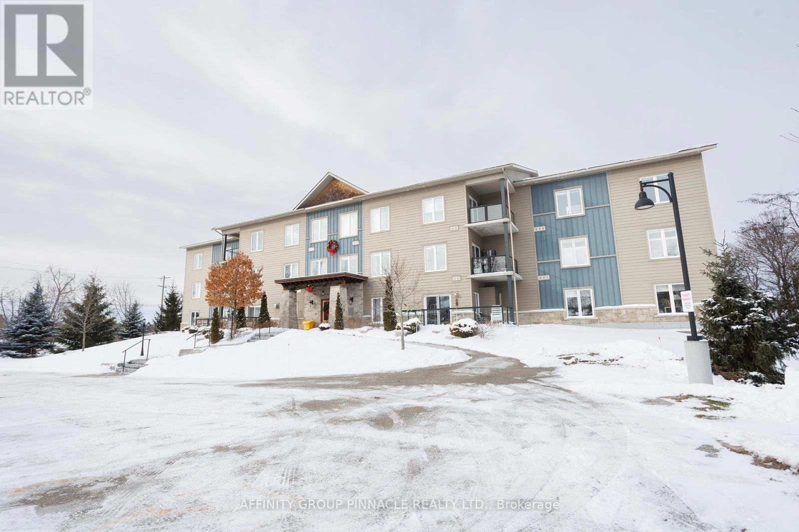 103 - 94 Francis Street W, Kawartha Lakes, Ontario  K0M 1N0 - Photo 2 - X12616170