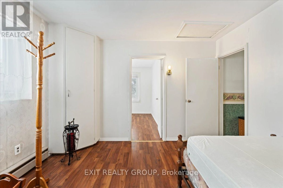 36 Valleyview Crescent, Belleville, Ontario  K8P 3G1 - Photo 16 - X12616562