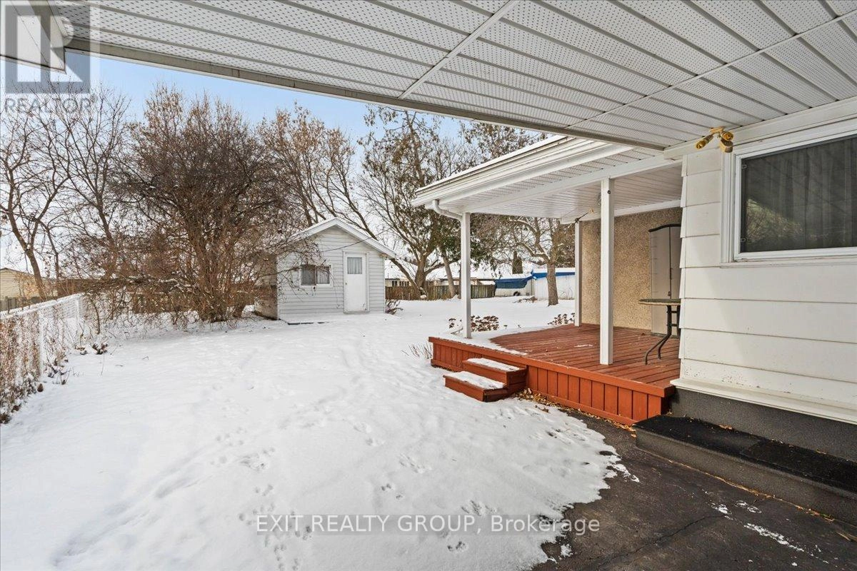 36 Valleyview Crescent, Belleville, Ontario  K8P 3G1 - Photo 25 - X12616562