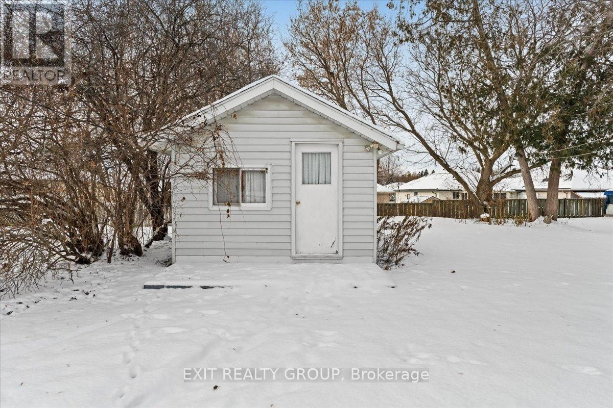36 Valleyview Crescent, Belleville, Ontario  K8P 3G1 - Photo 27 - X12616562