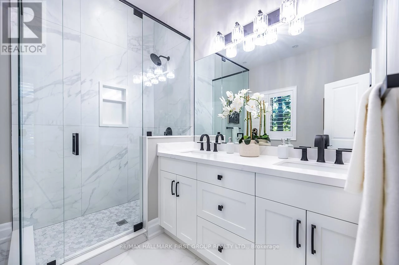 15 Shepherd Road, Whitby, Ontario L1M 1G8 - Photo 18 - E12616700