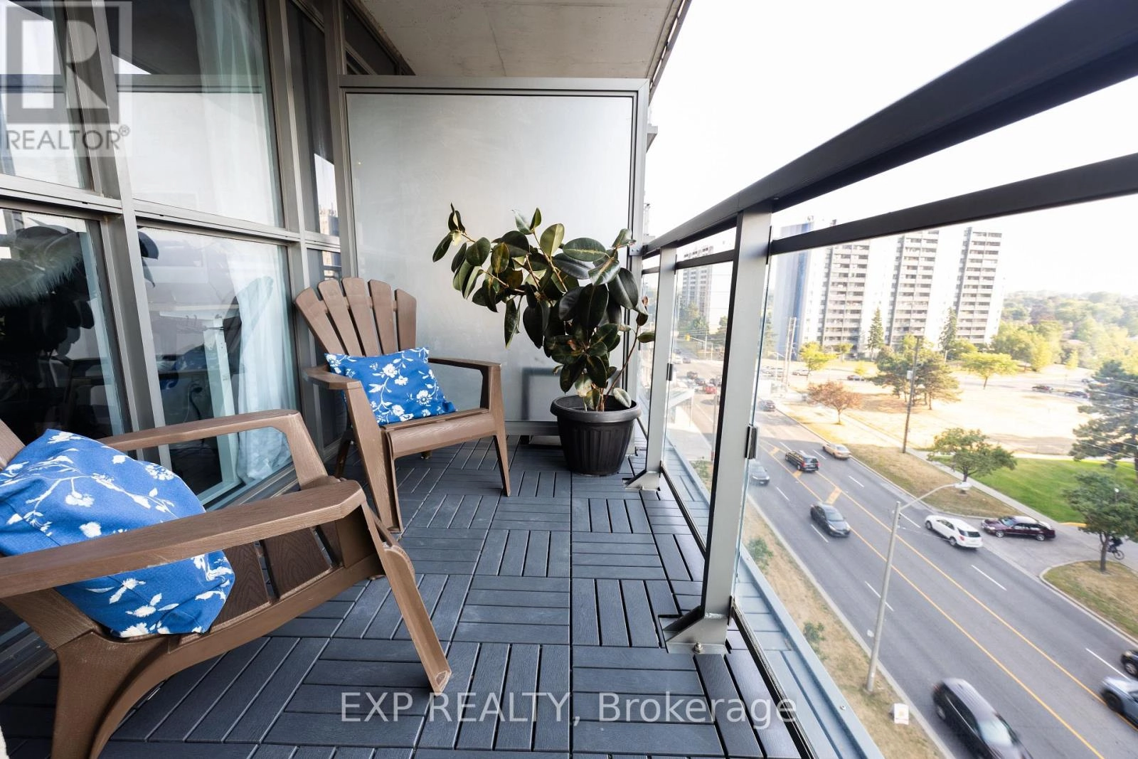 707 - 30 Meadowglen Place, Toronto, Ontario  M1G 0A6 - Photo 5 - E12617472