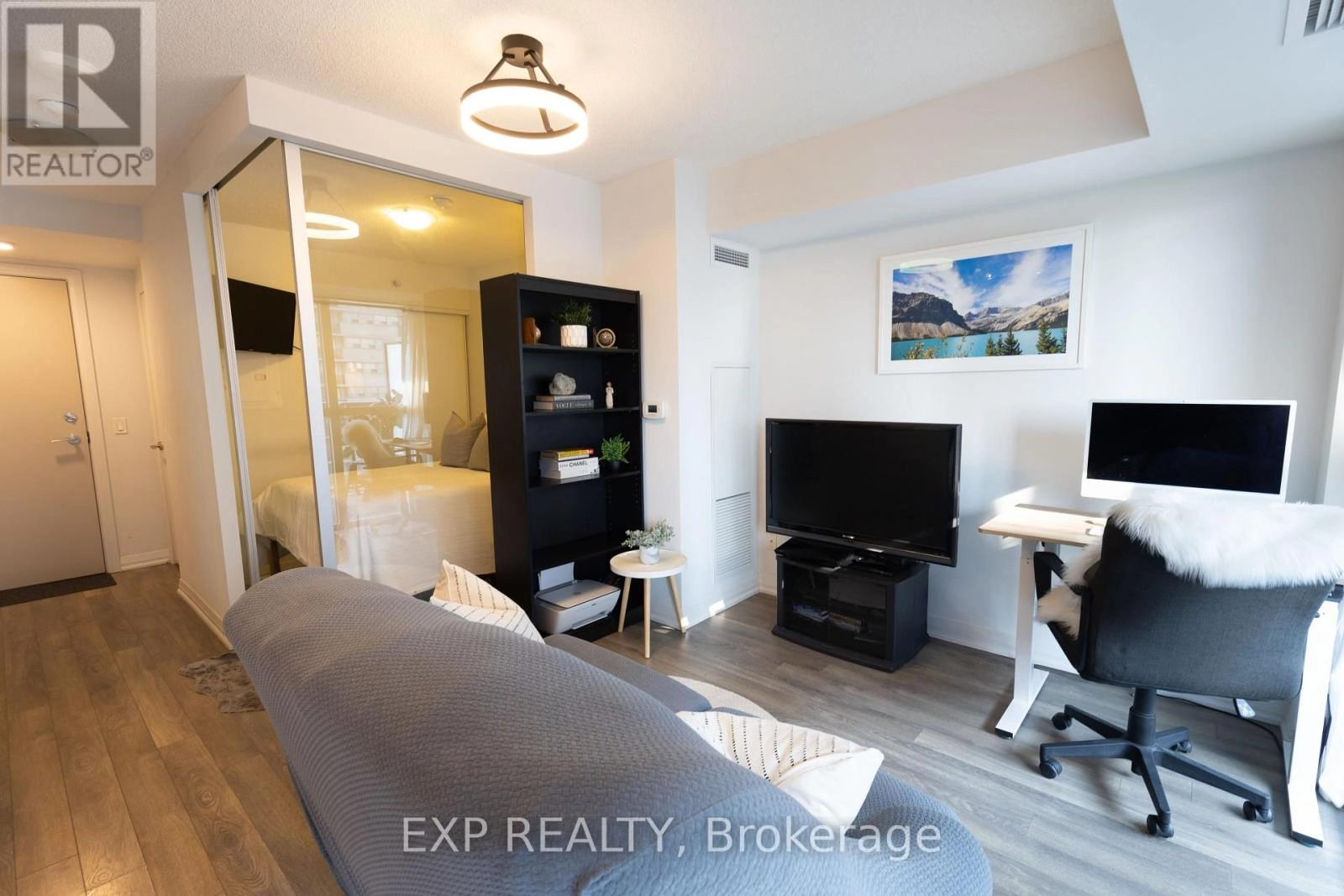 707 - 30 Meadowglen Place, Toronto, Ontario  M1G 0A6 - Photo 8 - E12617472