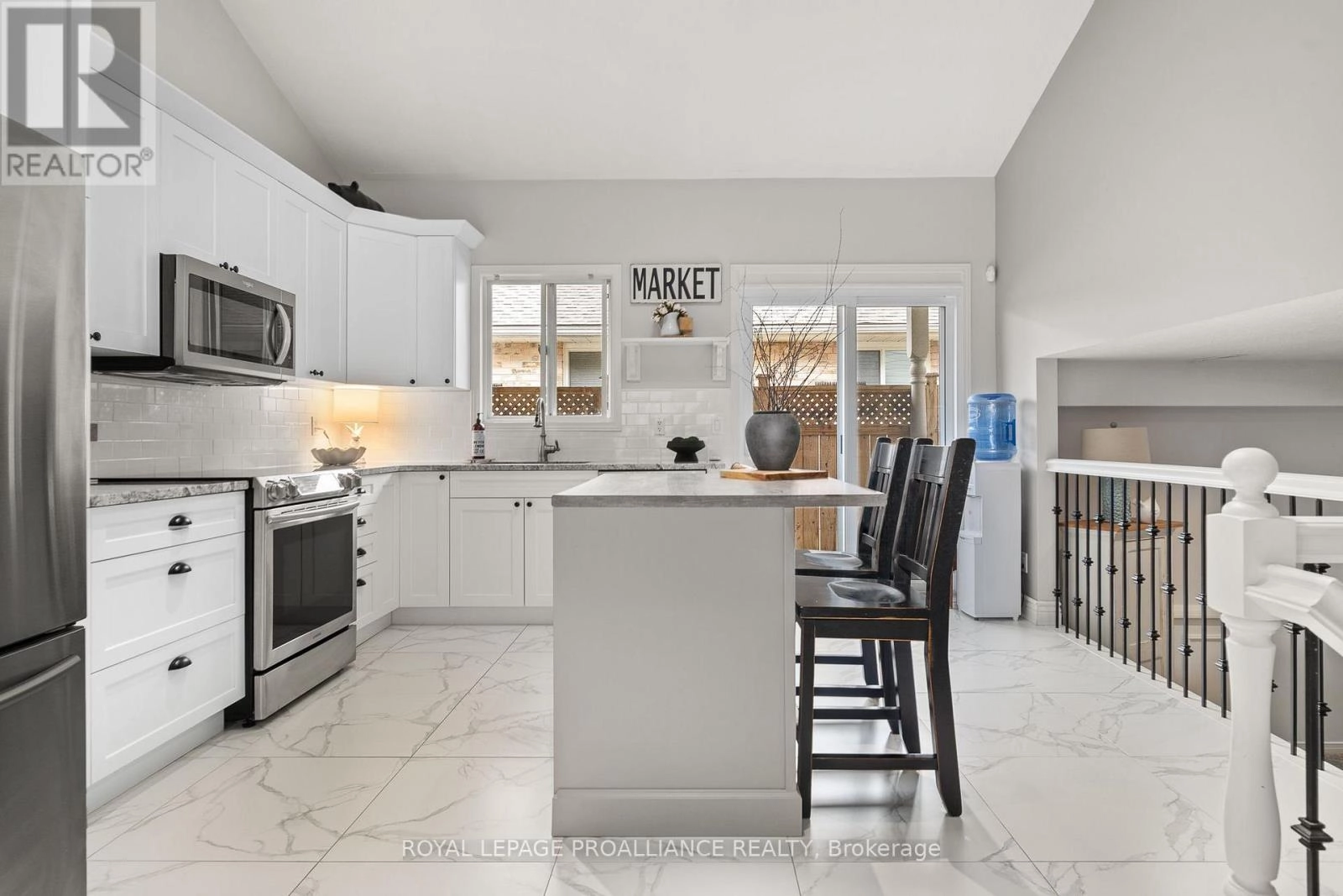 9 Spruce Gardens, Belleville, Ontario  K8N 5W3 - Photo 12 - X12485409