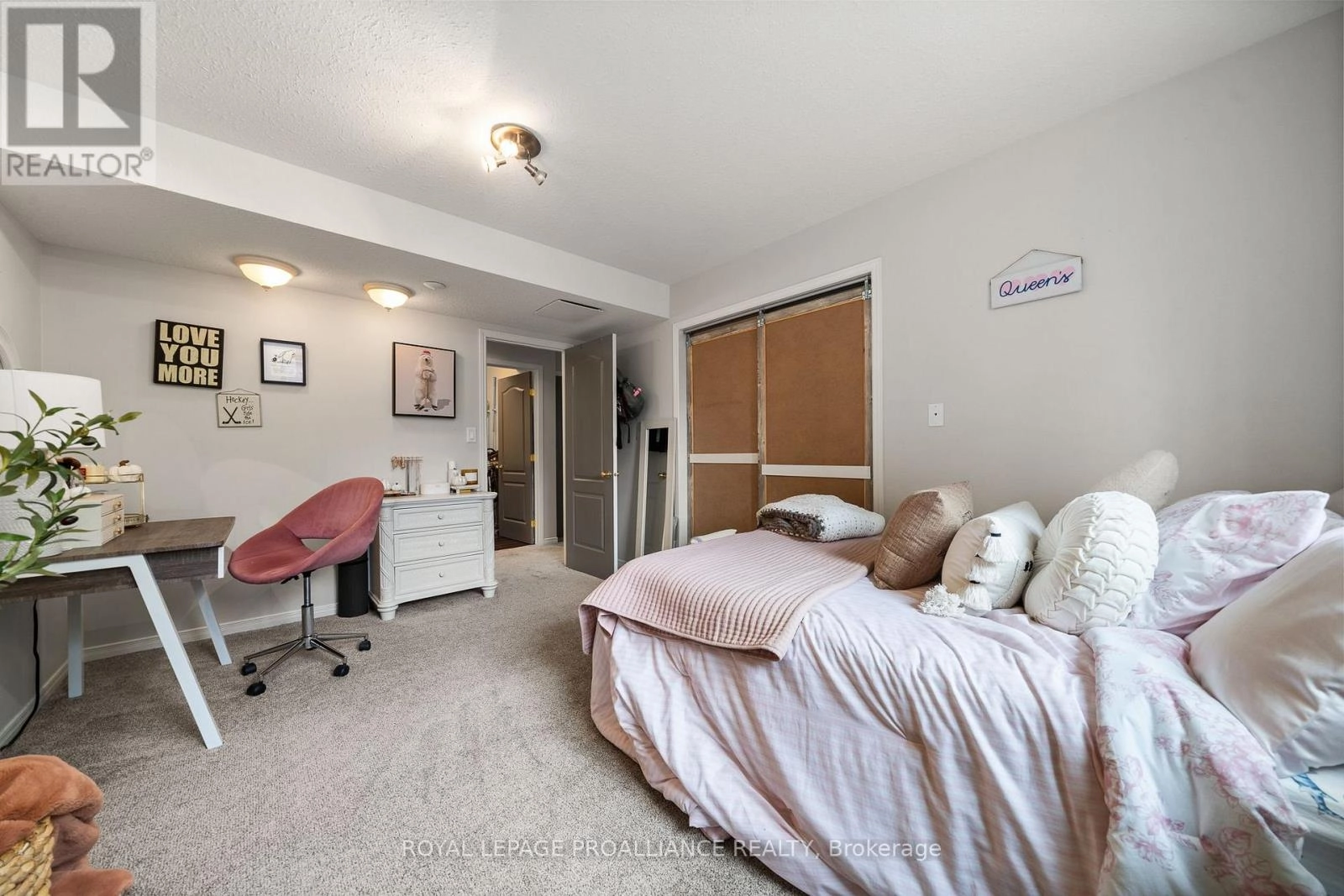 9 Spruce Gardens, Belleville, Ontario  K8N 5W3 - Photo 37 - X12485409