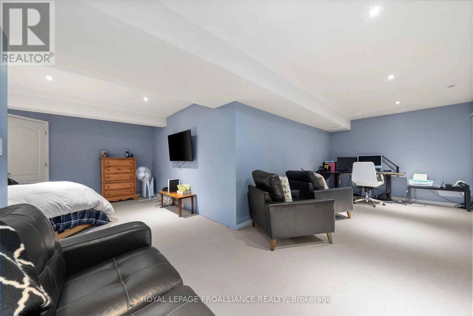 9 Spruce Gardens, Belleville, Ontario  K8N 5W3 - Photo 29 - X12485409