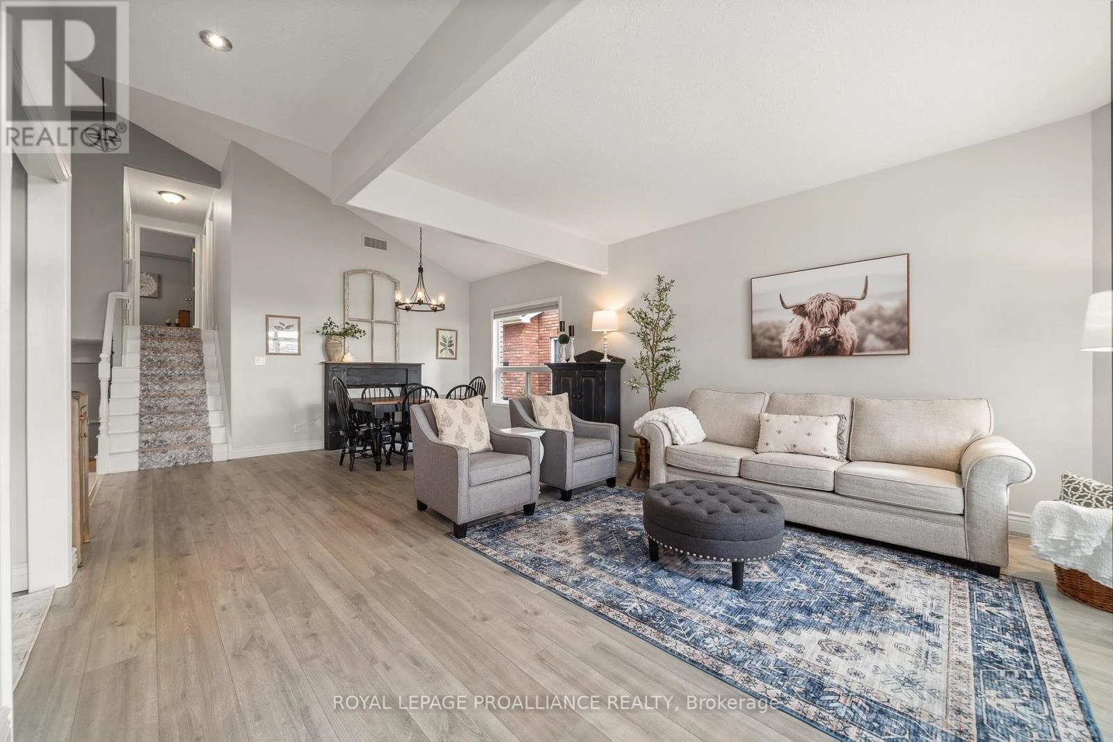 9 Spruce Gardens, Belleville, Ontario  K8N 5W3 - Photo 7 - X12485409