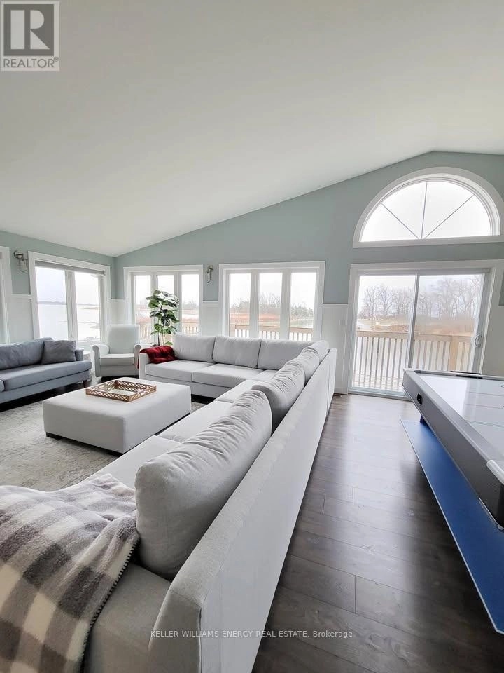 Suite 2 - 153 Wellington Main Street, Prince Edward County, Ontario  K0K 3L0 - Photo 2 - X12626932