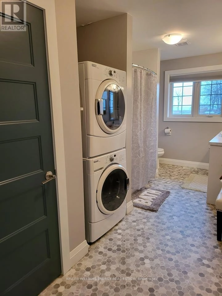 Suite 2 - 153 Wellington Main Street, Prince Edward County, Ontario  K0K 3L0 - Photo 24 - X12626932