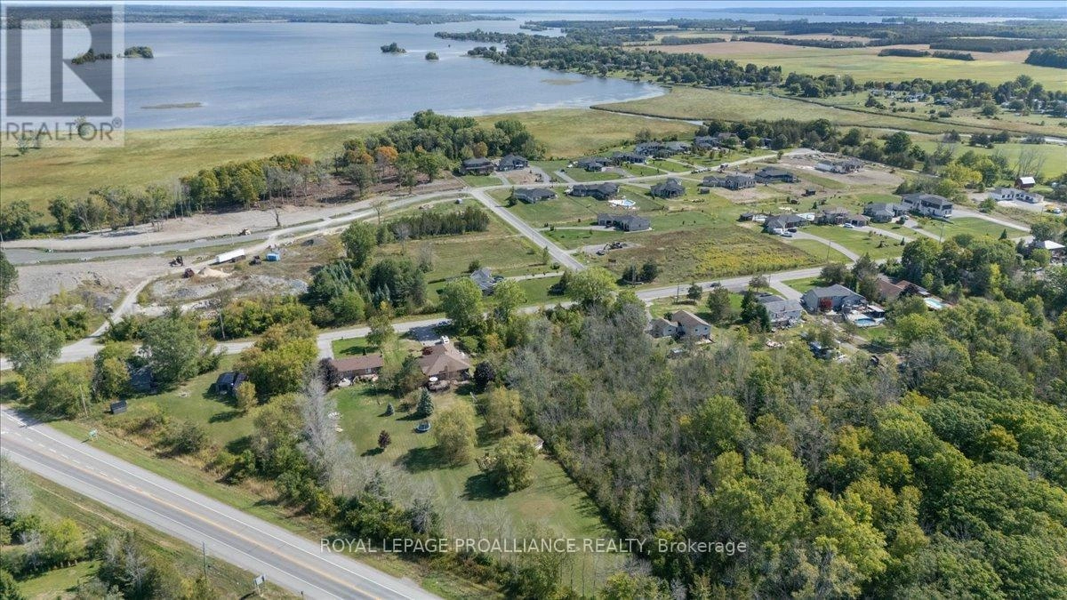 685 County Road 28, Prince Edward County, Ontario  K8N 4Z7 - Photo 47 - X12473088