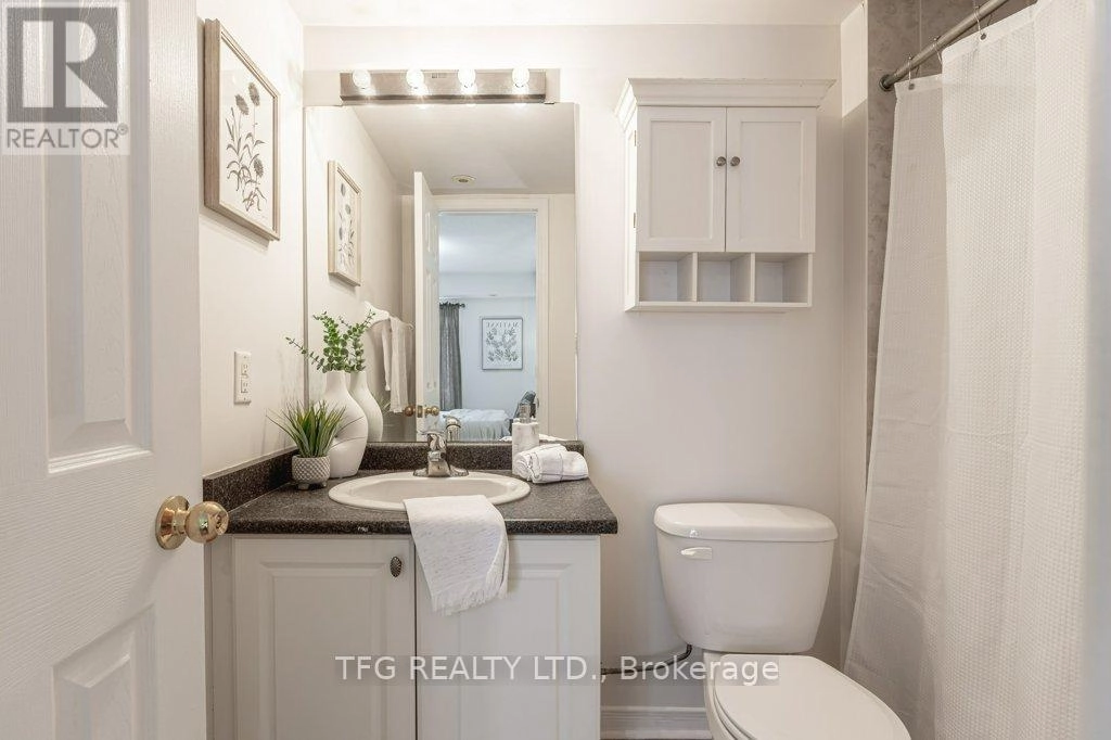 148 Louisbourg Way, Markham, Ontario  L6E 0C5 - Photo 10 - N12628448