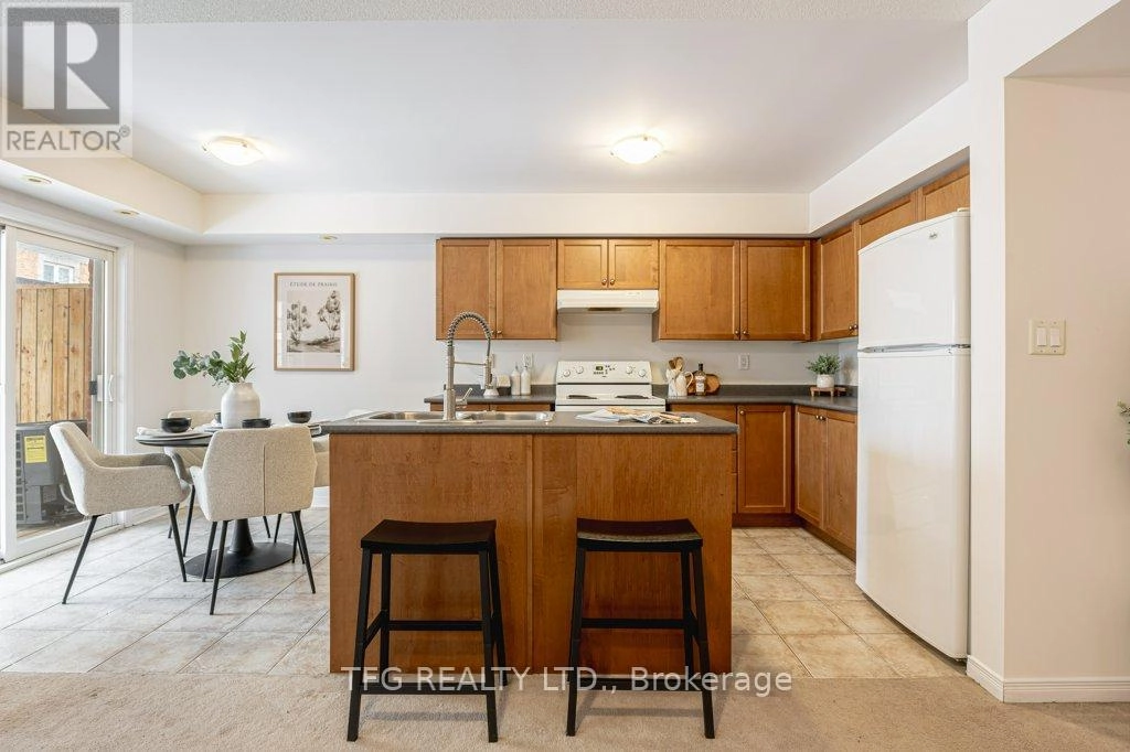 148 Louisbourg Way, Markham, Ontario  L6E 0C5 - Photo 13 - N12628448