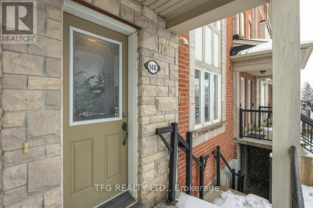 148 Louisbourg Way, Markham, Ontario  L6E 0C5 - Photo 4 - N12628448