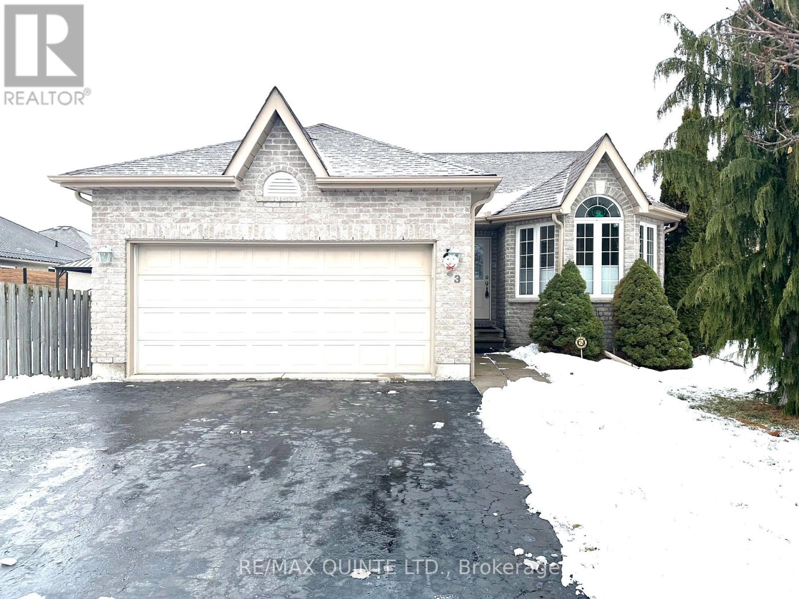 43 GAVEY STREET, Belleville, Ontario