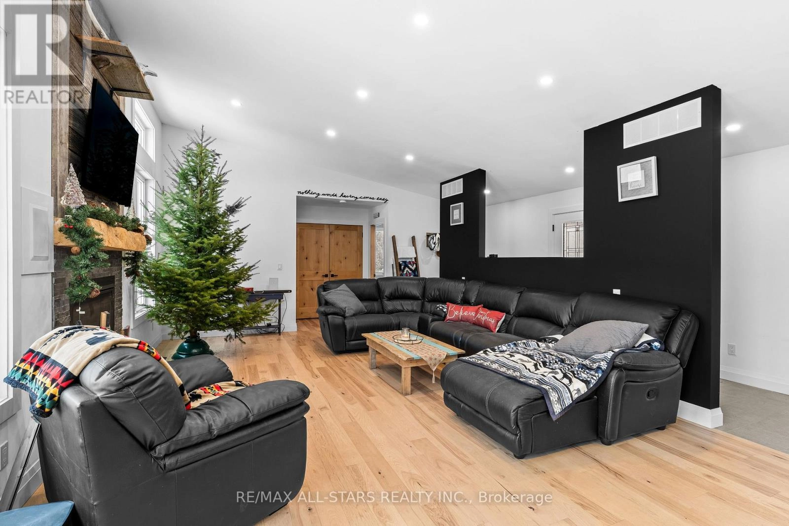 1062 Northline Road, Kawartha Lakes, Ontario  K0M 1N0 - Photo 14 - X12629340