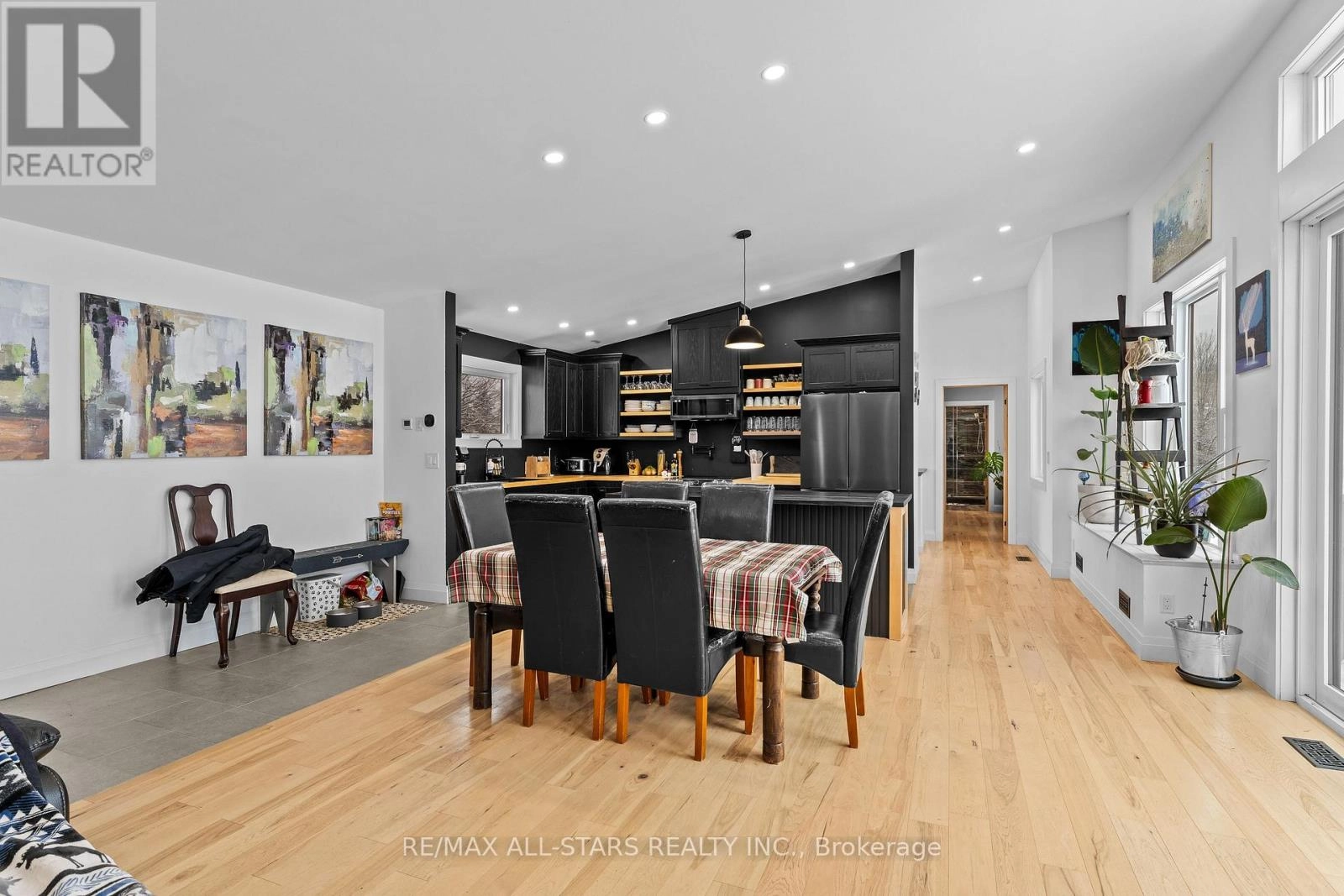 1062 Northline Road, Kawartha Lakes, Ontario  K0M 1N0 - Photo 8 - X12629340