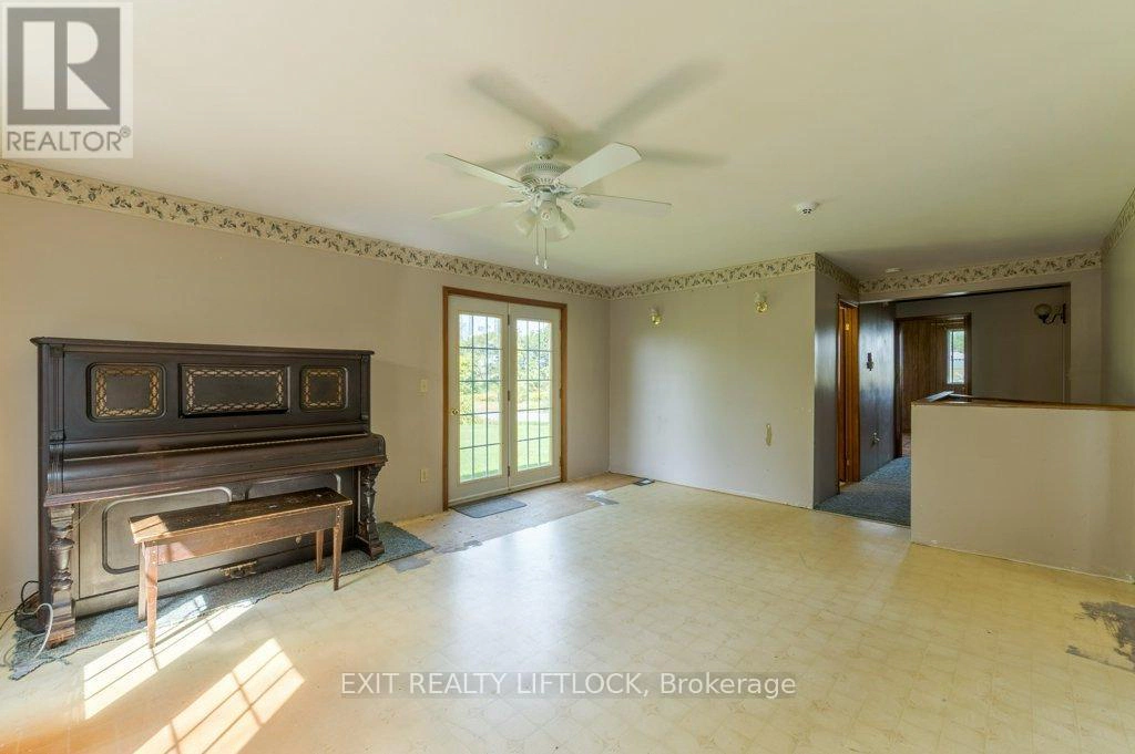 194 County Rd 10, Cavan Monaghan, Ontario  L0A 1G0 - Photo 10 - X12415738