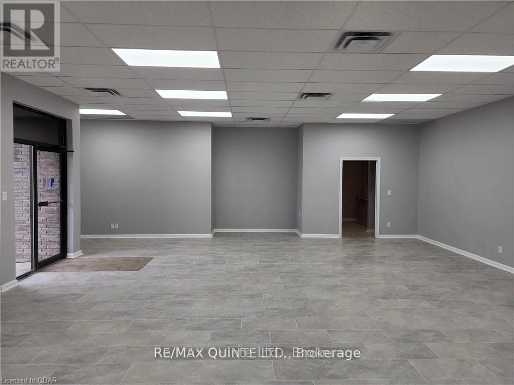 Unit #5 - 257 Dundas Street E, Quinte West, Ontario  K8V 1M1 - Photo 5 - X12633488