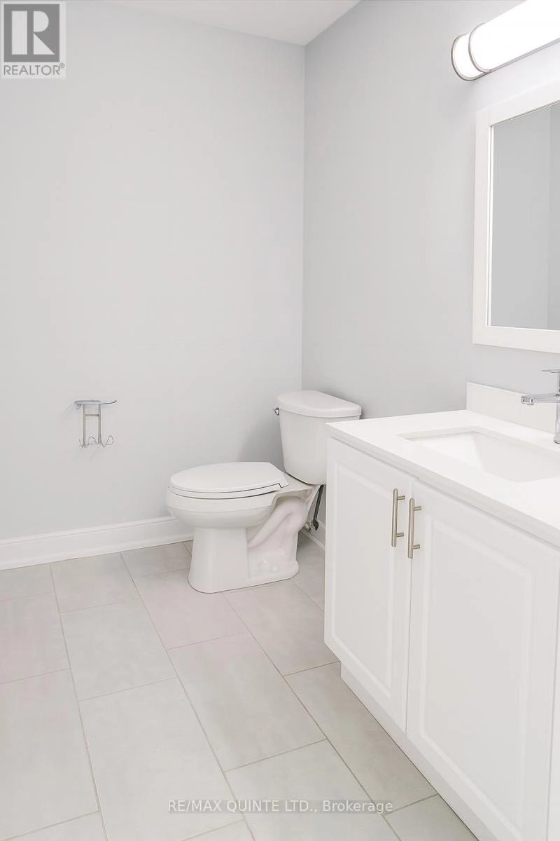 Unit #4 - 257 Dundas Street E, Quinte West, Ontario K8V 1M1 - Photo 7 - X12634438