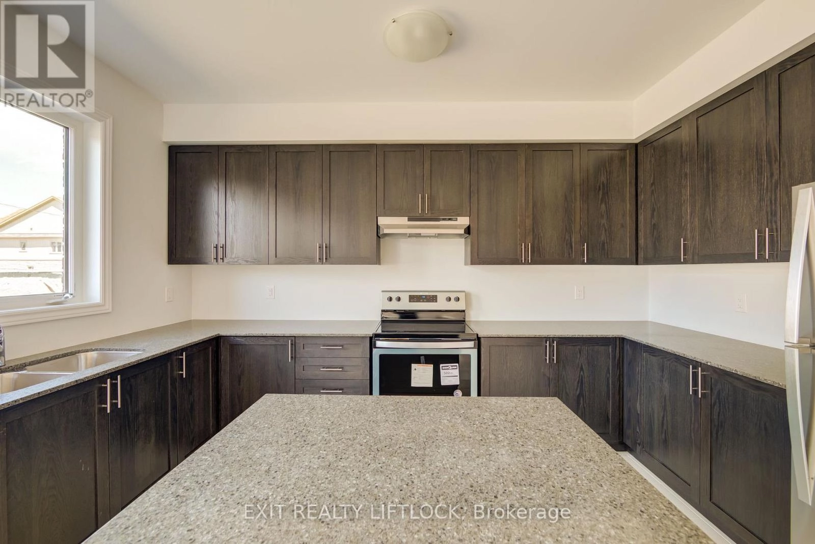 42 Pristine Trail, Cavan Monaghan, Ontario L0A 1G0 - Photo 20 - X12640506