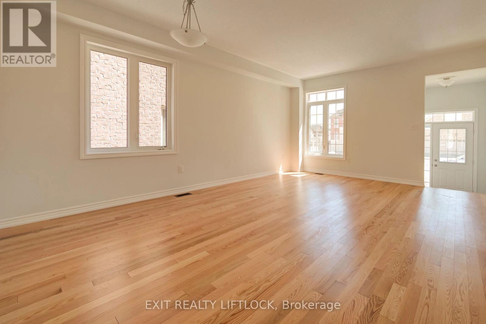 42 Pristine Trail, Cavan Monaghan, Ontario L0A 1G0 - Photo 5 - X12640506