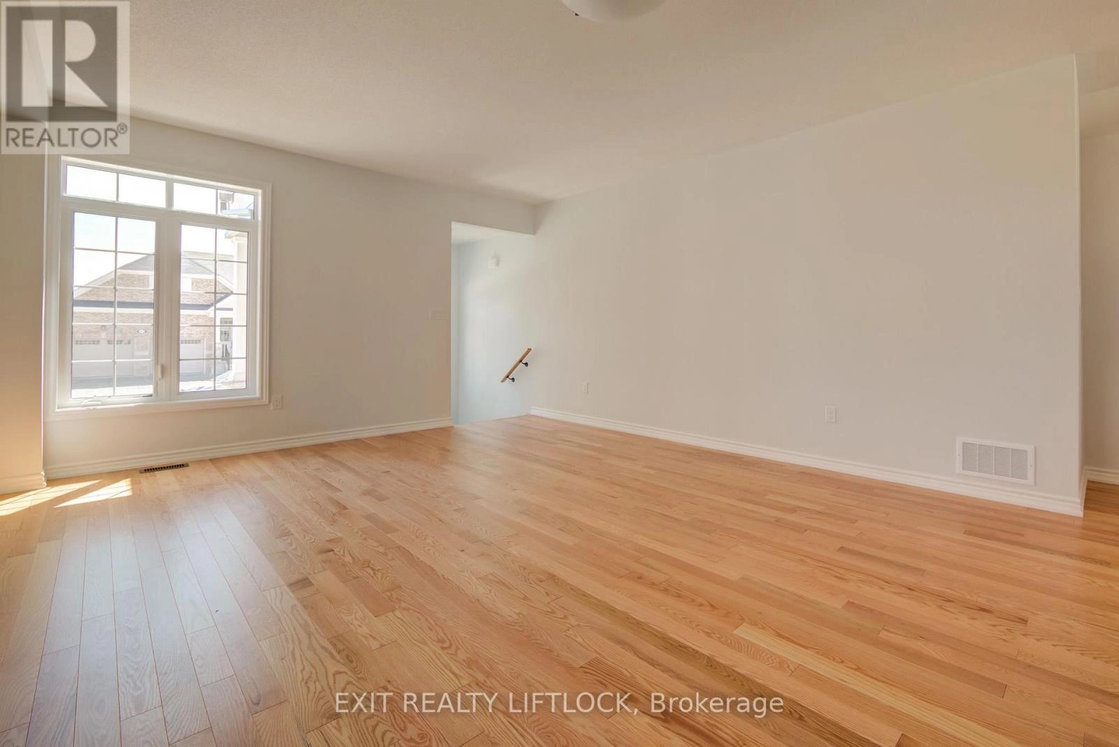 42 Pristine Trail, Cavan Monaghan, Ontario L0A 1G0 - Photo 7 - X12640506