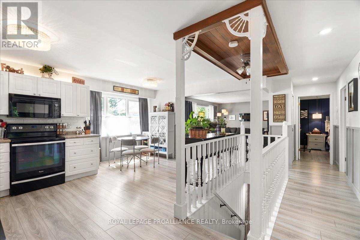 1023 Jewel Road, North Frontenac, Ontario K0H 1K0 - Photo 6 - X12395009