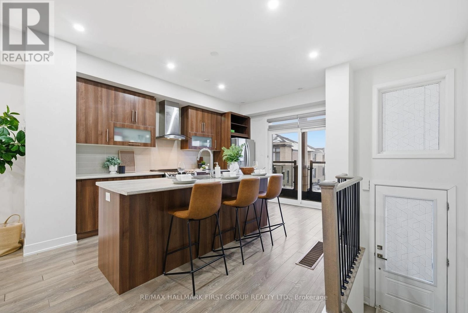 65 - 33 Donald Fleming Way, Whitby, Ontario  L1R 0N8 - Photo 6 - E12640900