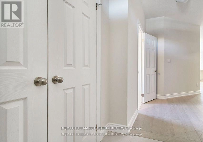 37 Coldbrook Drive, Cavan Monaghan, Ontario  L0A 1G0 - Photo 10 - X12641420