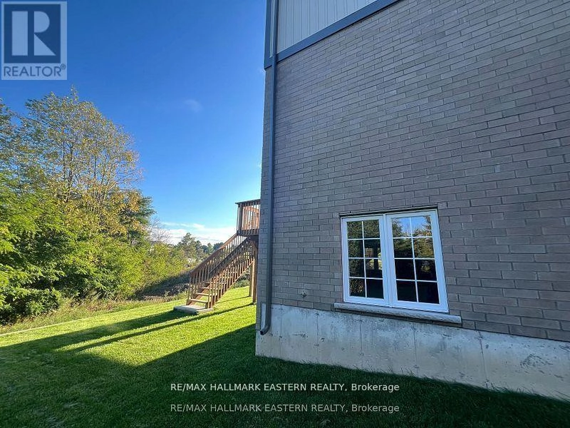 37 Coldbrook Drive, Cavan Monaghan, Ontario  L0A 1G0 - Photo 33 - X12641420