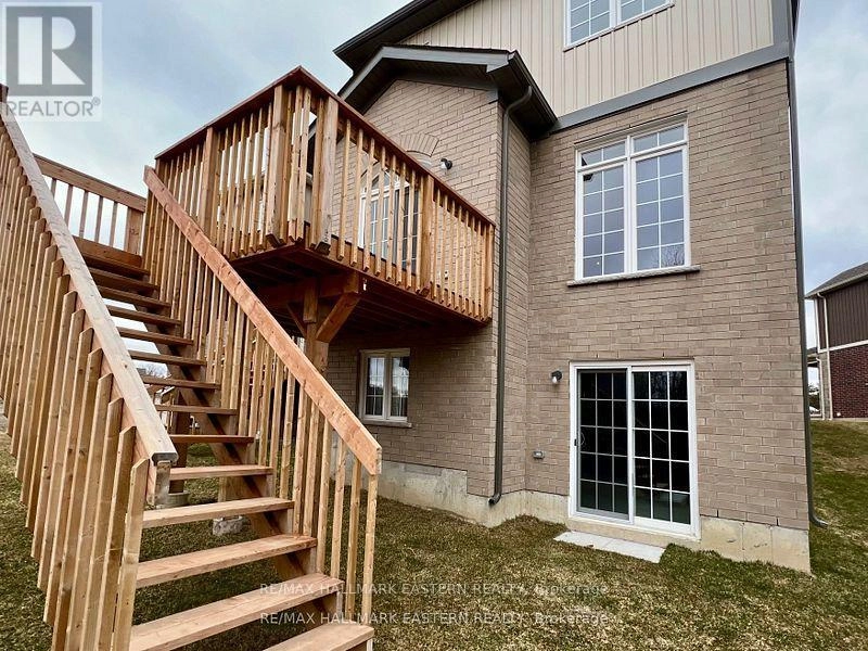 37 Coldbrook Drive, Cavan Monaghan, Ontario  L0A 1G0 - Photo 35 - X12641420
