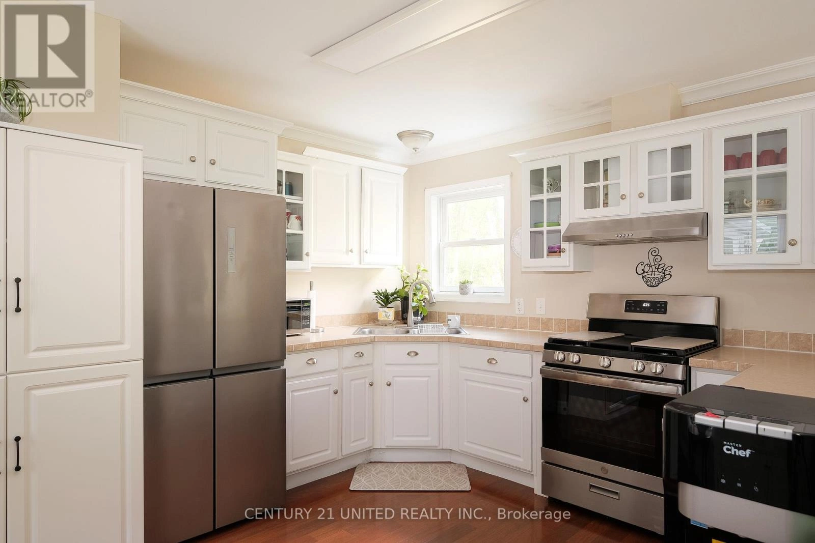 4 Rollies Bay Road E, Curve Lake First Nation 35, Ontario  K0L 1R0 - Photo 11 - X12643700