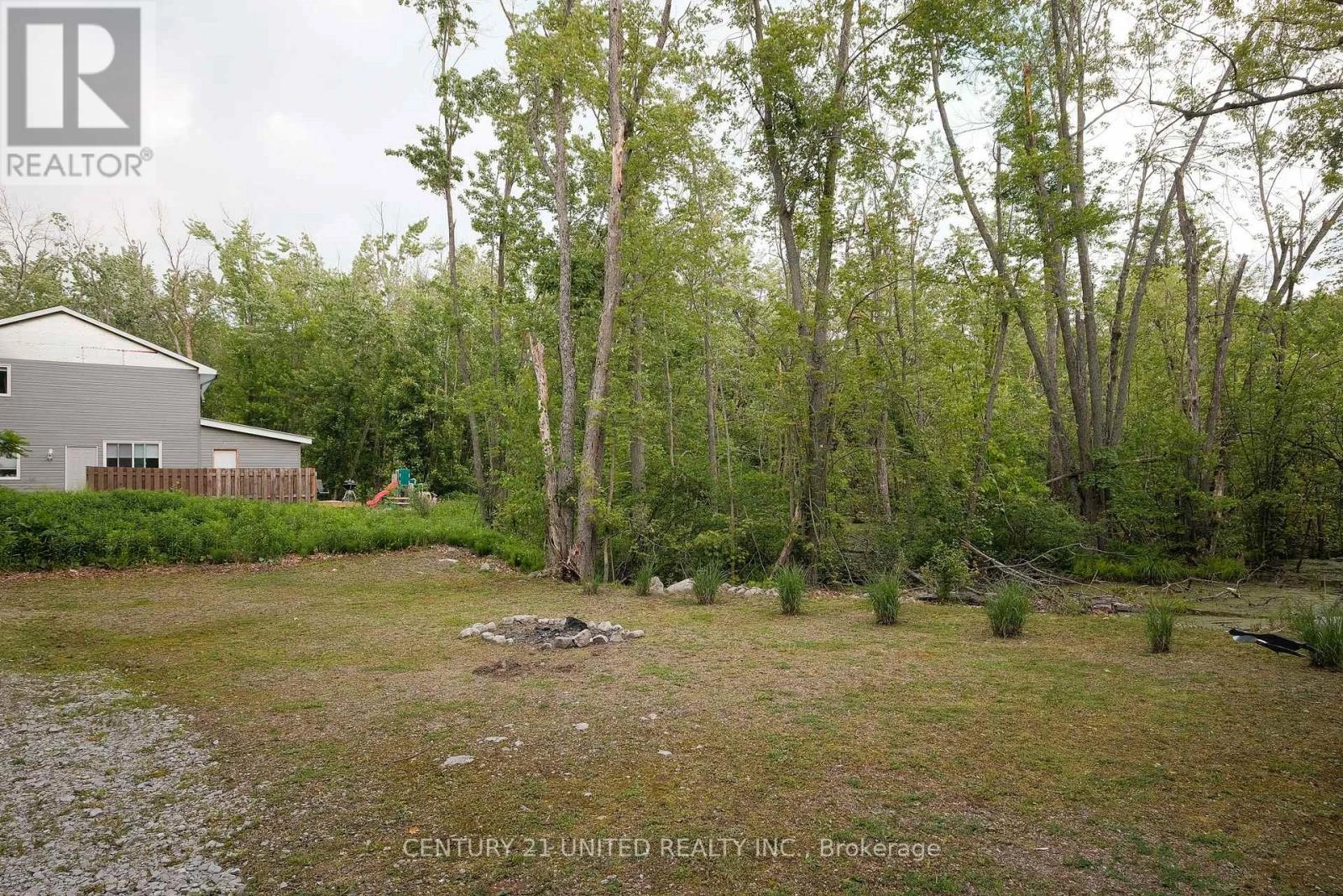 4 Rollies Bay Road E, Curve Lake First Nation 35, Ontario  K0L 1R0 - Photo 31 - X12643700