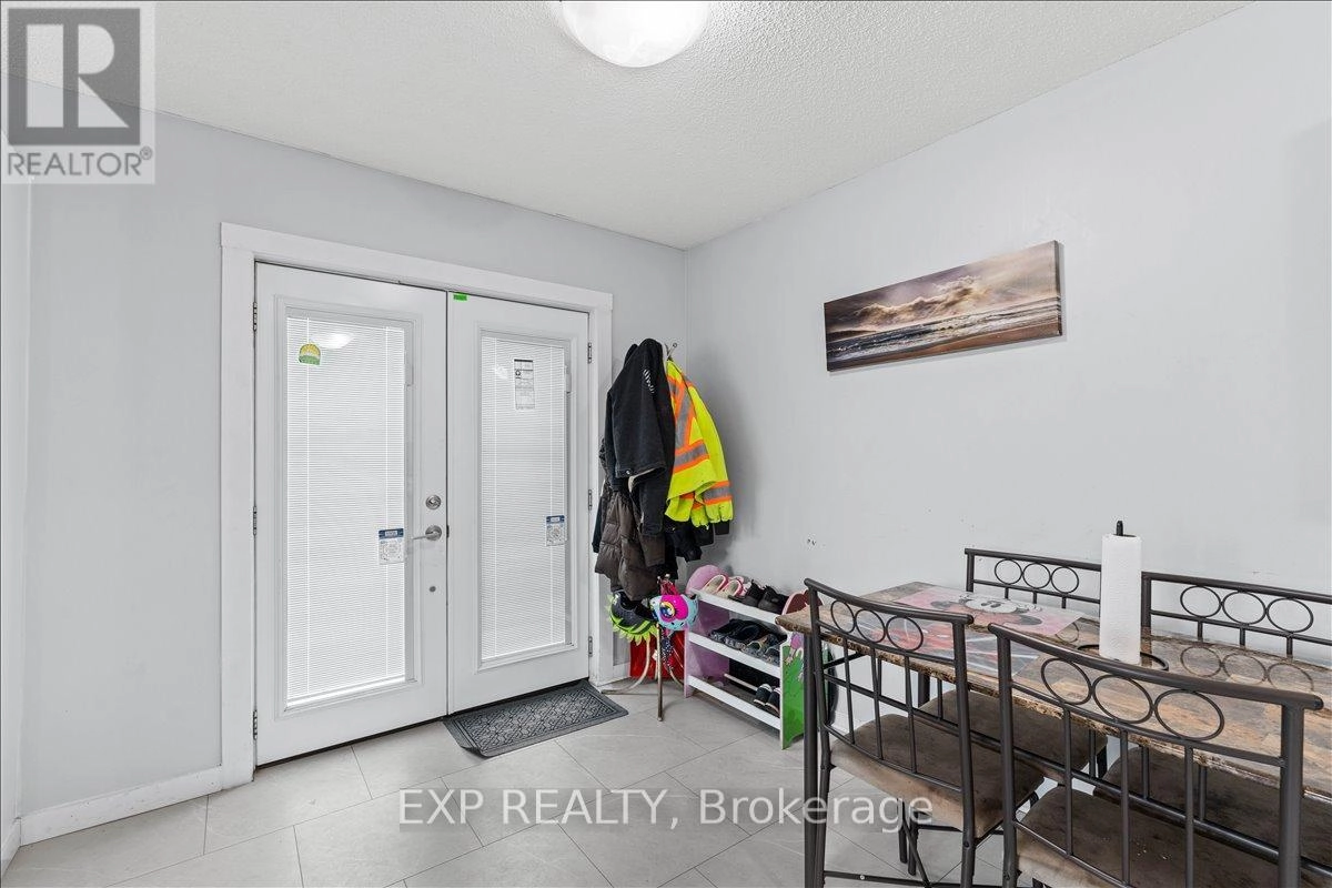 Upper - 3 Clifford Street, Belleville, Ontario  K8N 2Y2 - Photo 4 - X12649056