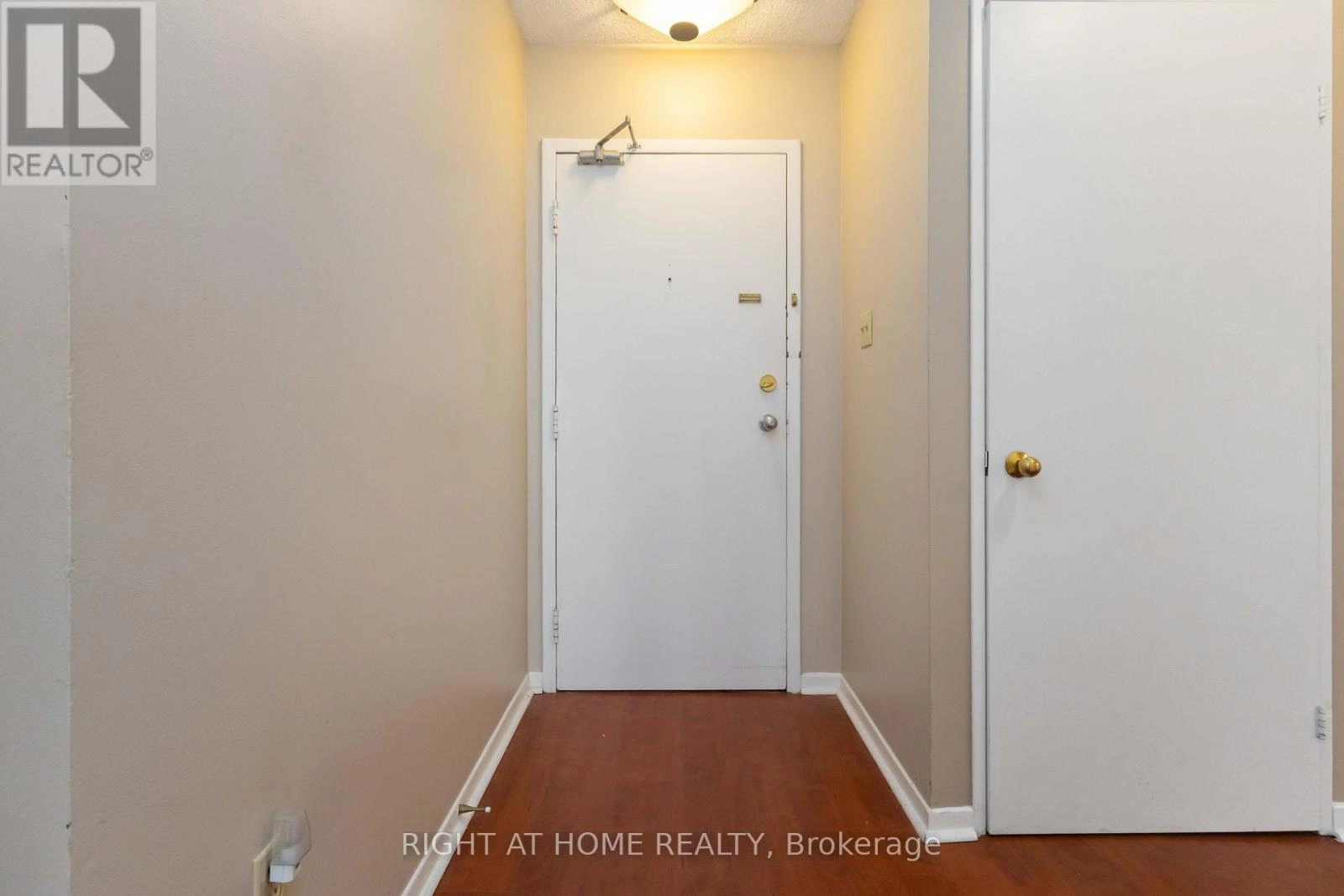 401 - 15 Sewells Road, Toronto, Ontario  M1B 3V7 - Photo 5 - E12660382