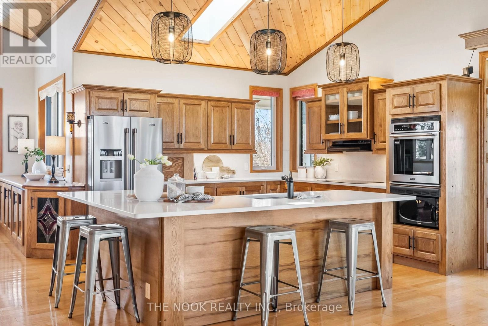 593 Pigeon Creek Road, Kawartha Lakes, Ontario  L0B 1K0 - Photo 14 - X12665988