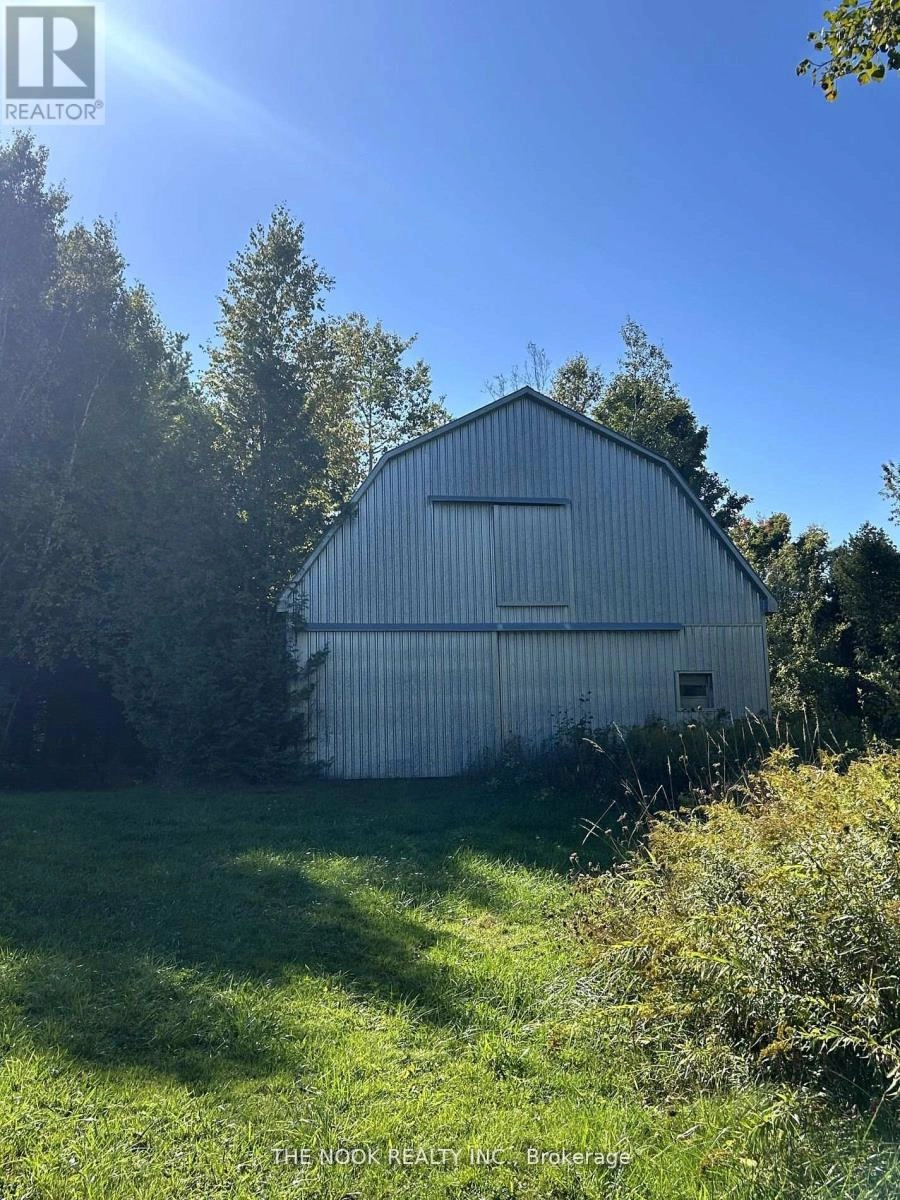 593 Pigeon Creek Road, Kawartha Lakes, Ontario  L0B 1K0 - Photo 43 - X12665988