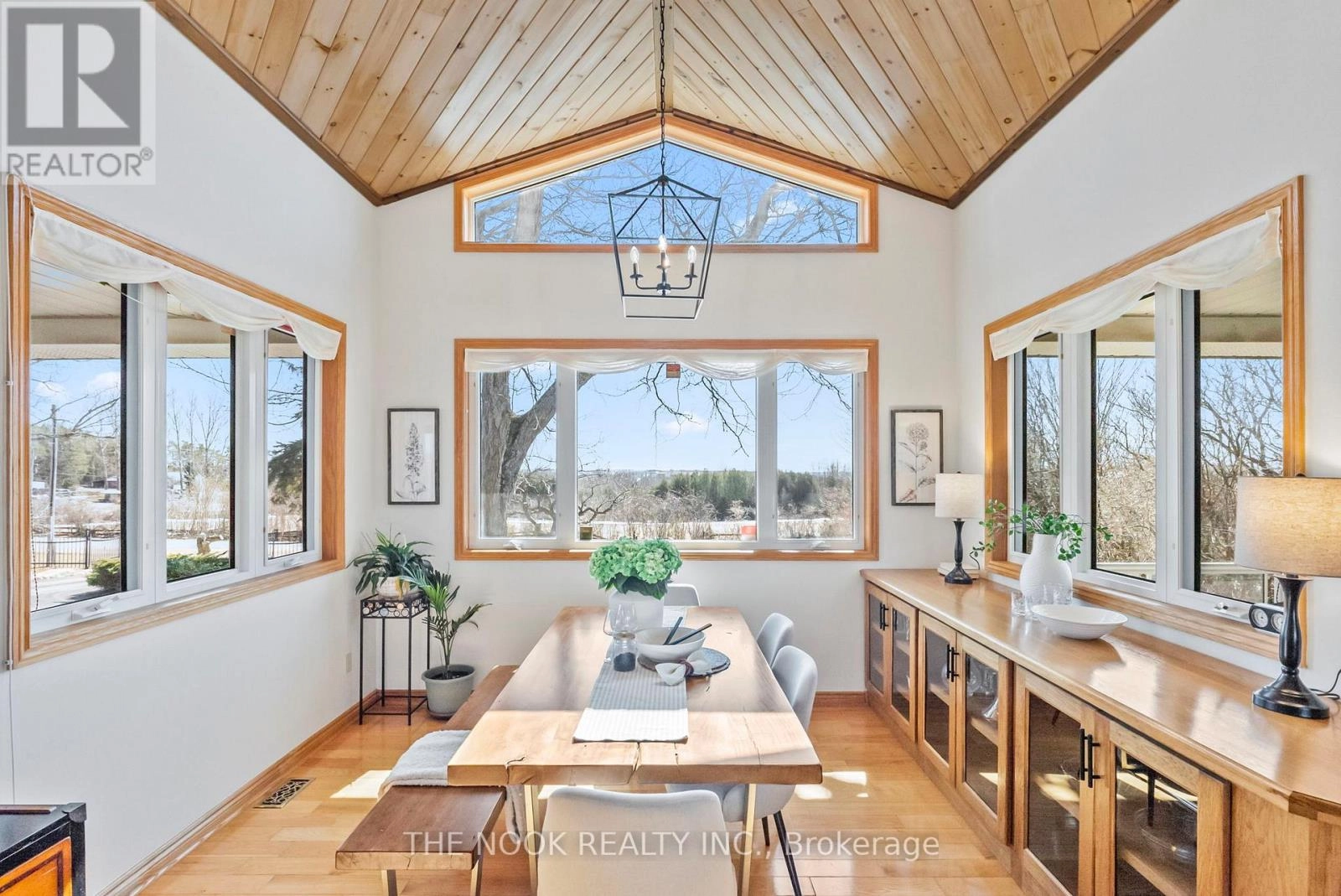 593 Pigeon Creek Road, Kawartha Lakes, Ontario  L0B 1K0 - Photo 8 - X12665988