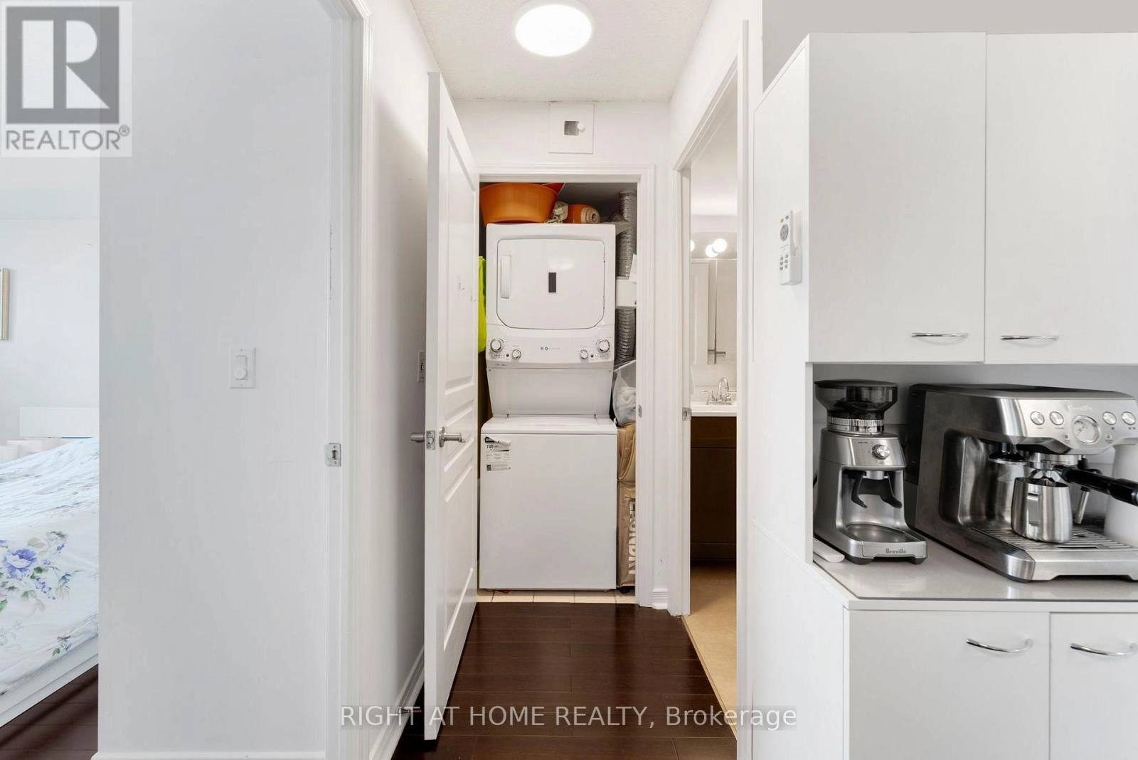 1611 - 2545 Erin Centre Boulevard, Mississauga, Ontario L5M 6Z9 - Photo 33 - W12669438