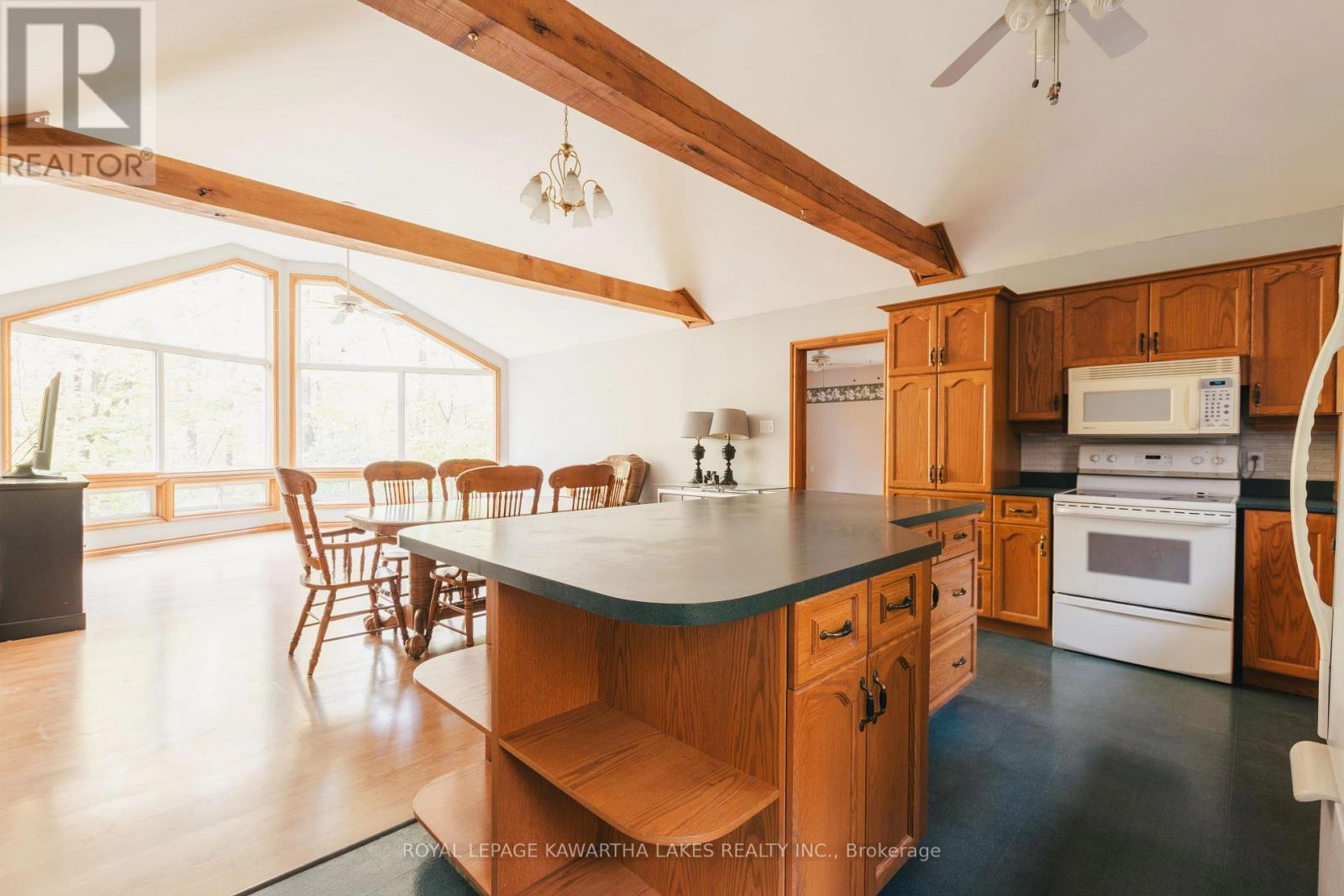 693 Balsam Lake Drive, Kawartha Lakes, Ontario  K0M 2B0 - Photo 13 - X12475205