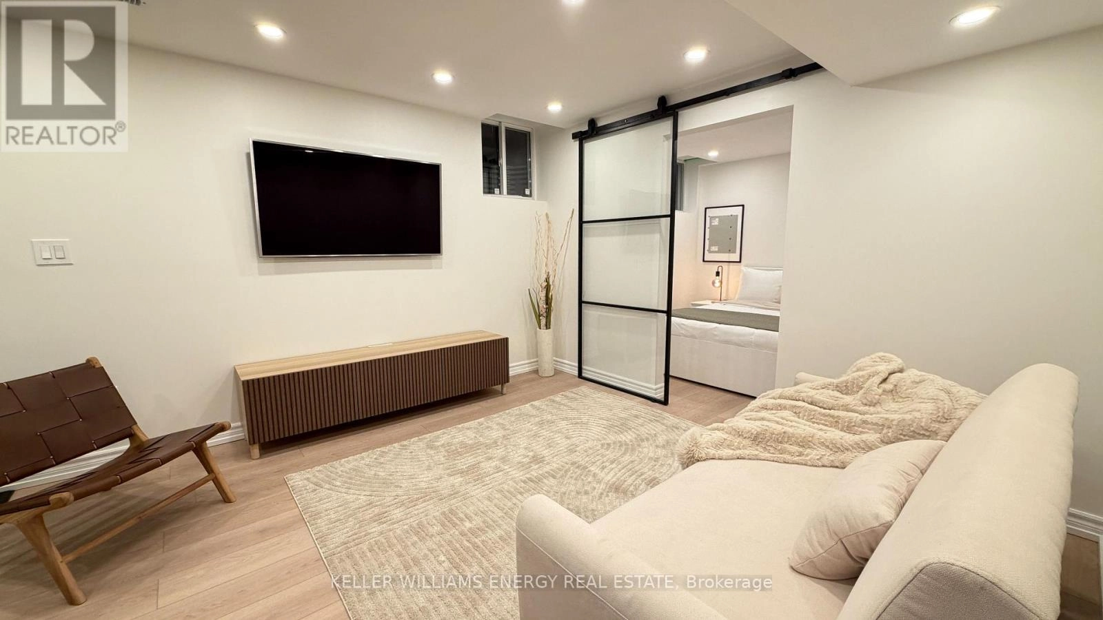 1371 Linstead Street, Oshawa, Ontario  L1K 2V4 - Photo 2 - E12670392