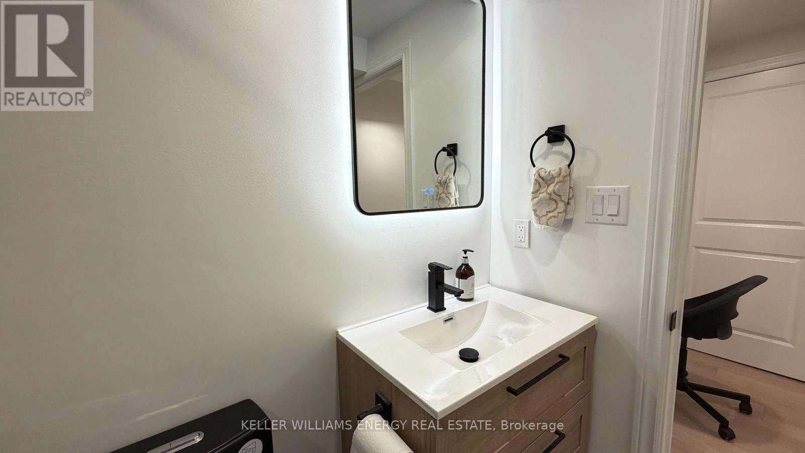 1371 Linstead Street, Oshawa, Ontario  L1K 2V4 - Photo 9 - E12670392