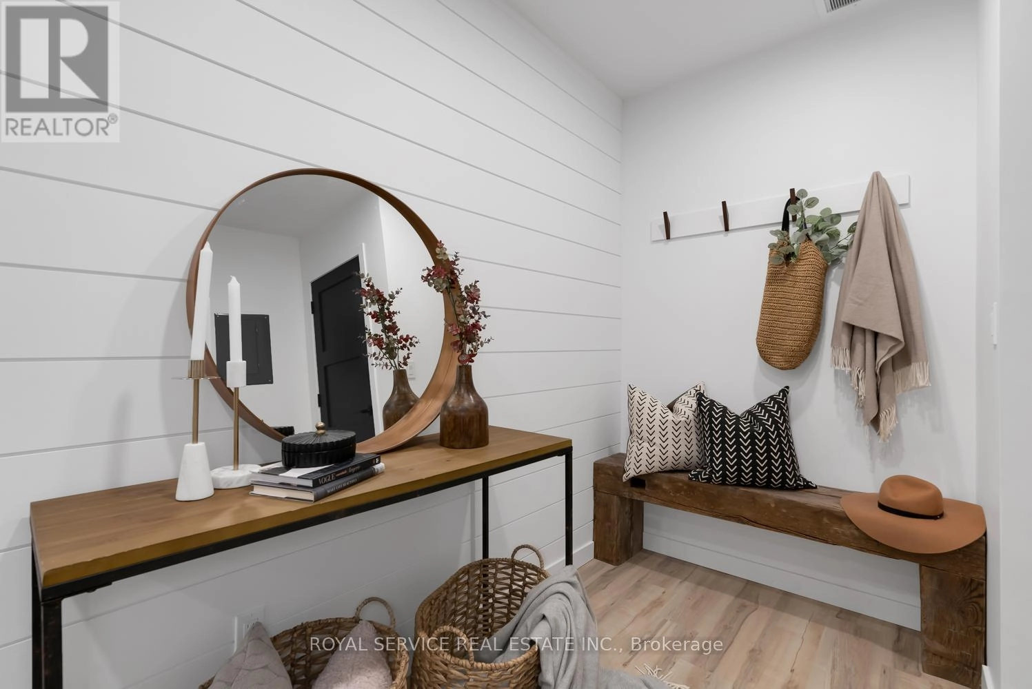 Unit 1 - 256 George Street, Cobourg, Ontario  K9A 3L6 - Photo 2 - X12670734