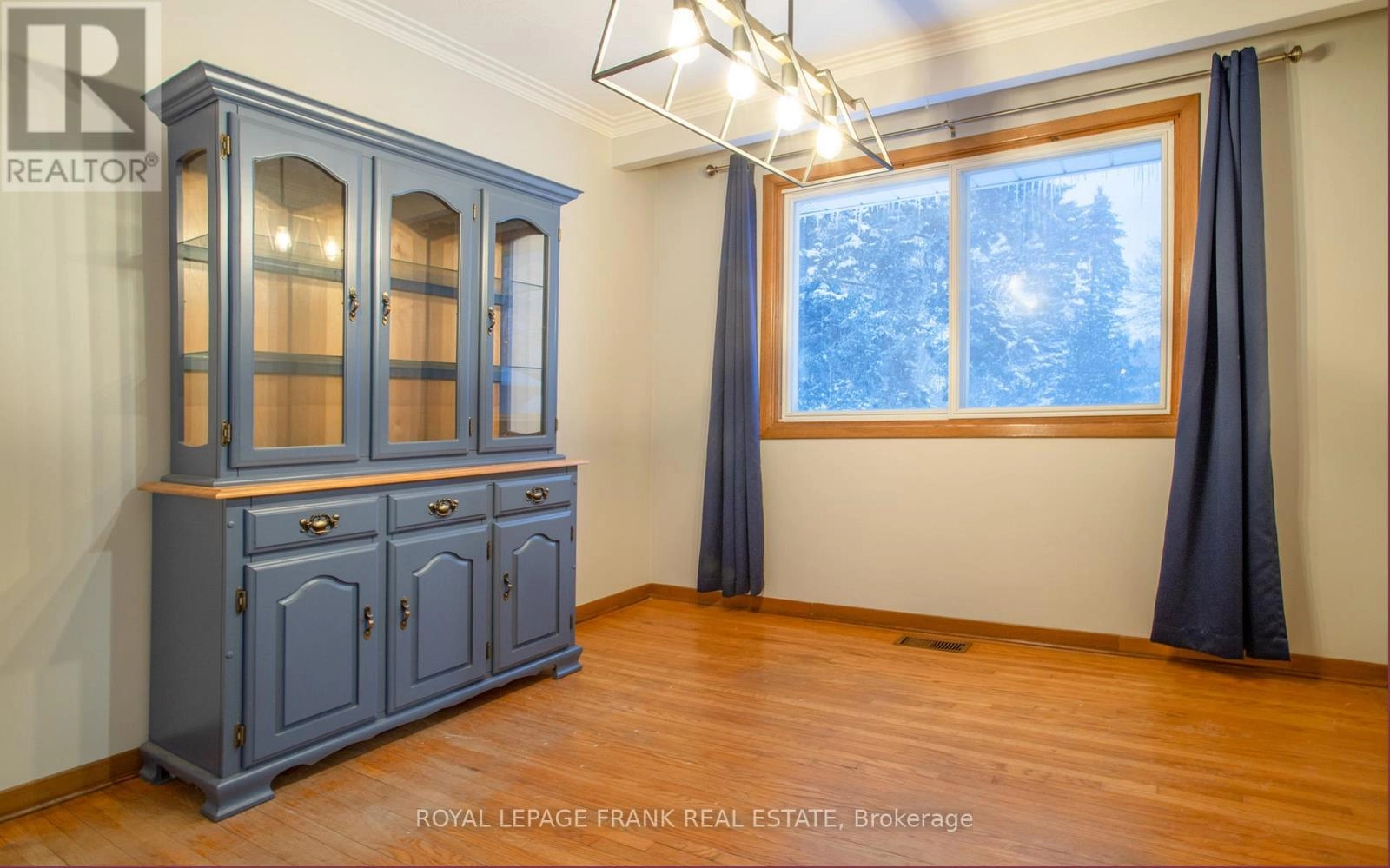 41 Felcher Boulevard, Whitchurch-Stouffville, Ontario  L4A 3H4 - Photo 5 - N12670844