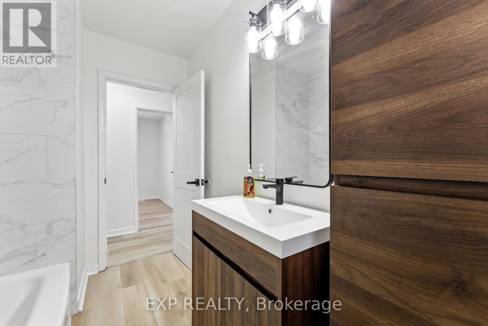 94 Rollins Drive, Belleville, Ontario  K8N 4J5 - Photo 21 - X12670824