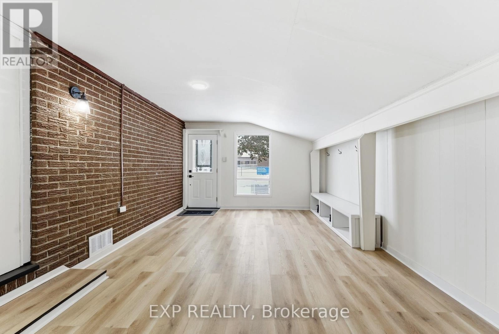 94 Rollins Drive, Belleville, Ontario  K8N 4J5 - Photo 5 - X12670824