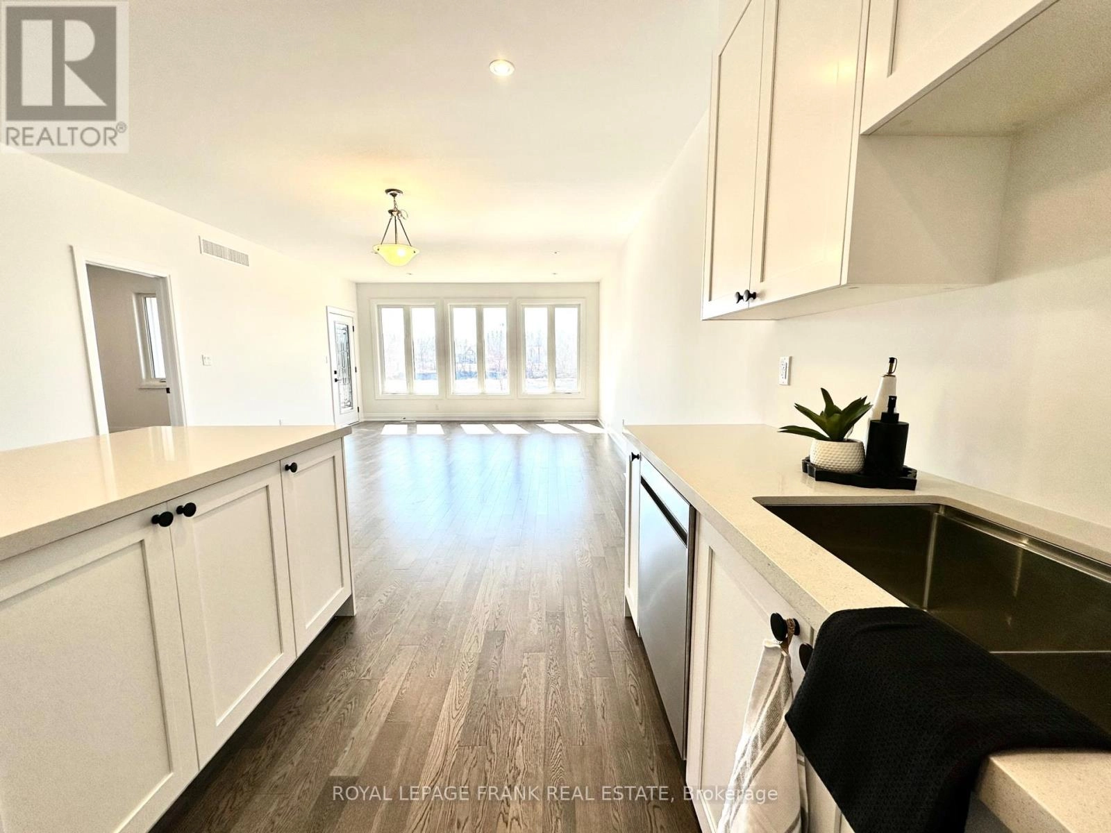 12 Pond Street, Trent Hills, Ontario K0L 1Y0 - Photo 8 - X12671540