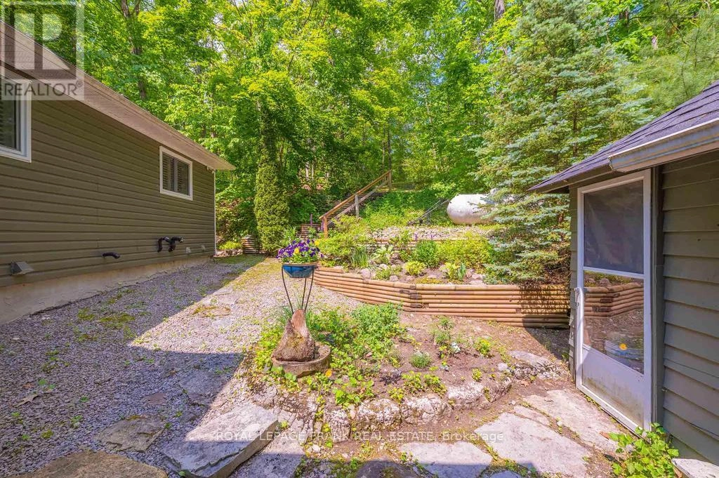 3 Fire Route 27b, Trent Lakes, Ontario  K0L 1J0 - Photo 35 - X12430588