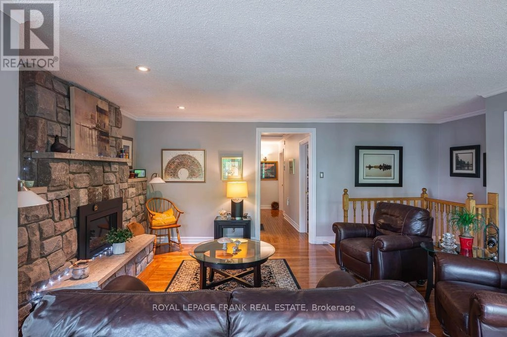 3 Fire Route 27b, Trent Lakes, Ontario  K0L 1J0 - Photo 5 - X12430588