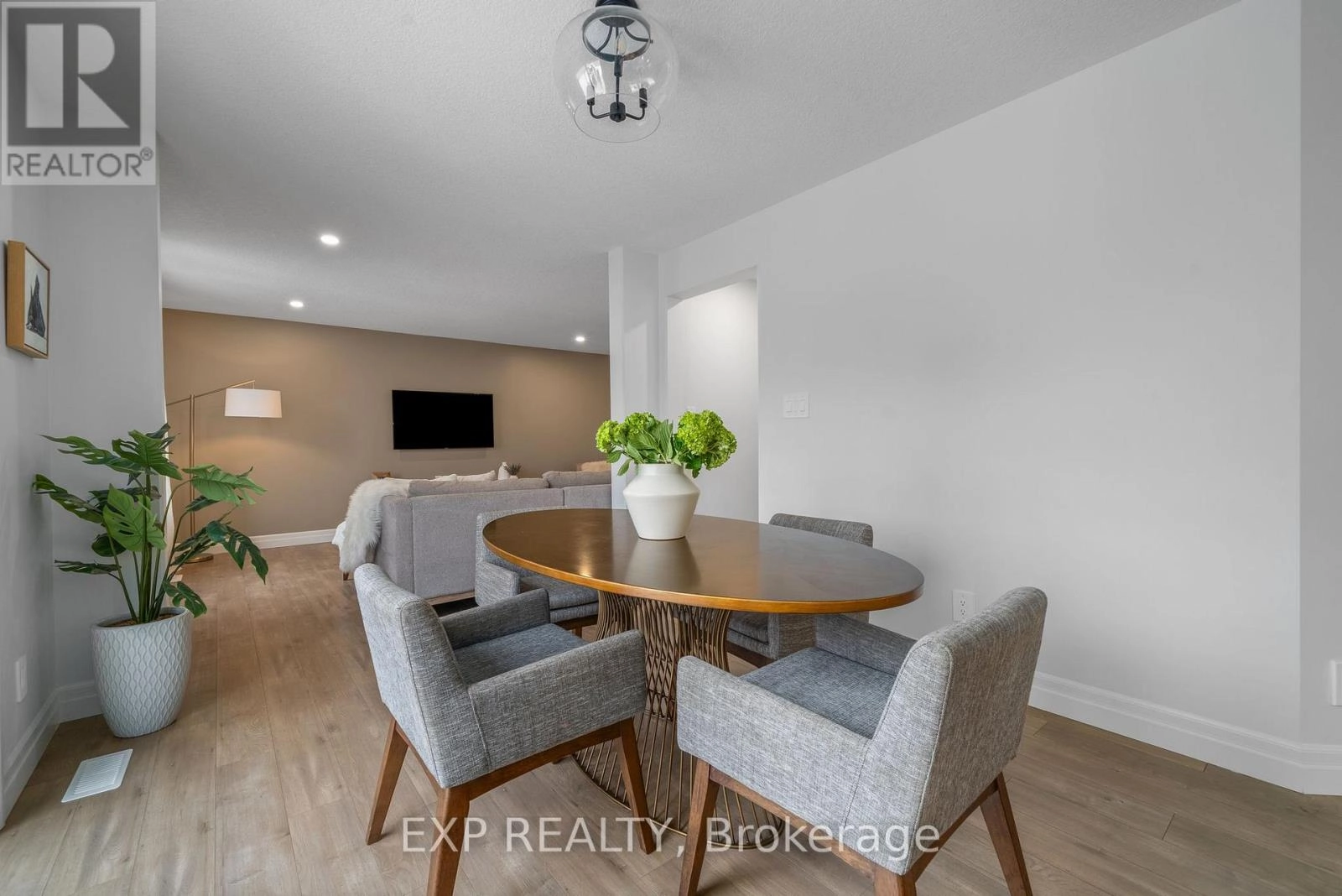 58 Lanark Drive, Belleville, Ontario K8N 0G8 - Photo 17 - X12666406